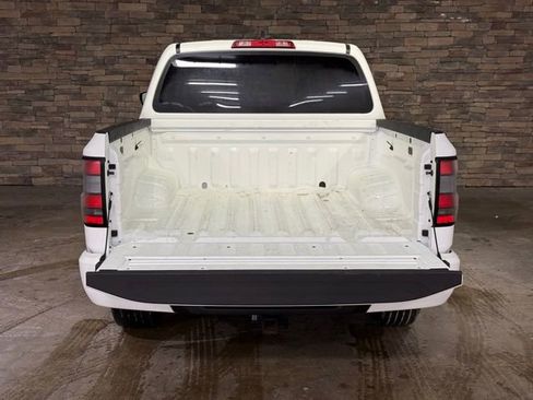 Certified 2024 Nissan Frontier SV image 7