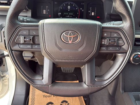 Used 2026 Toyota Tacoma SR AWD/4WD image 14
