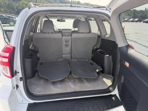 Used 2012 Toyota RAV4 Limited w/ Navigation Value Pkg AWD/4WD image 9