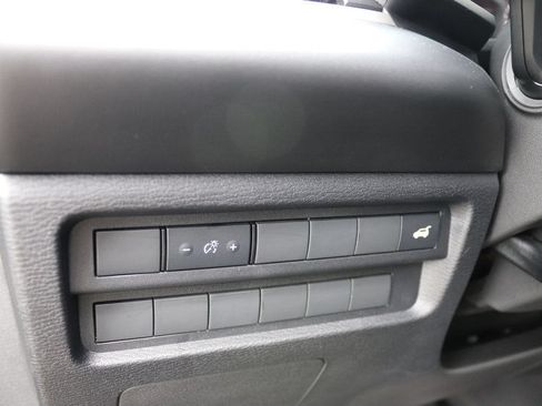 Used 2025 Mitsubishi Outlander SE AWD/4WD image 17