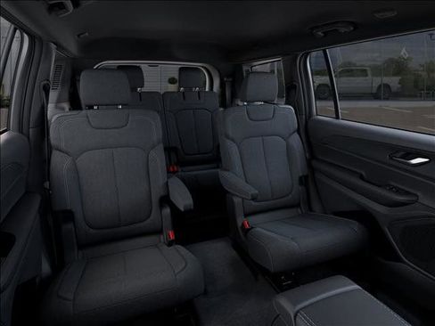 New 2026 Jeep Grand Cherokee L Laredo image 15