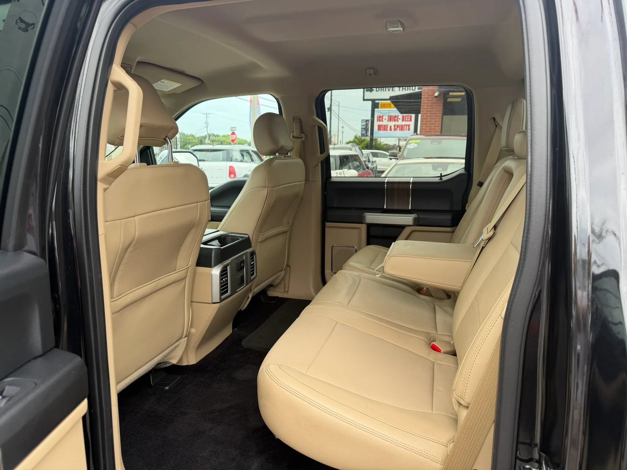 Used 2015 Ford F150 Lariat RWD image 15