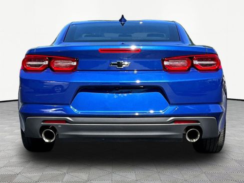 Used 2022 Chevrolet Camaro LT RWD image 5