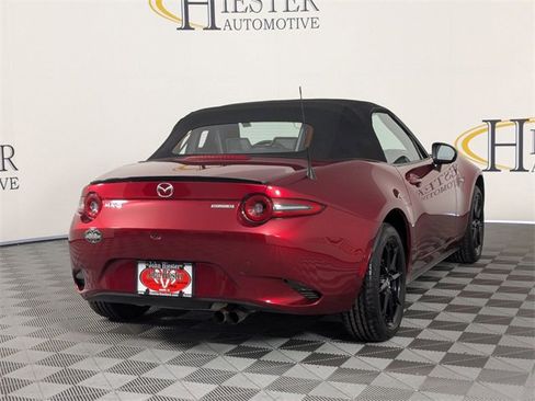 Used 2024 MAZDA MX-5 Miata Sport image 7