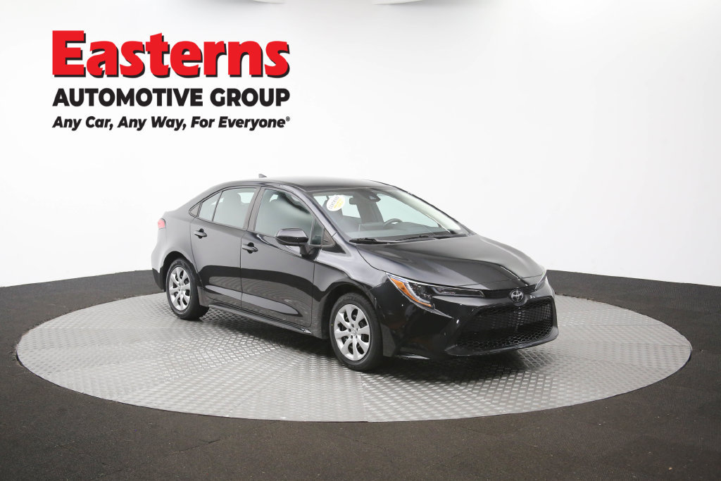 Used 2021 Toyota Corolla LE w/ Carpet Mat Package (TMS) FWD image 52