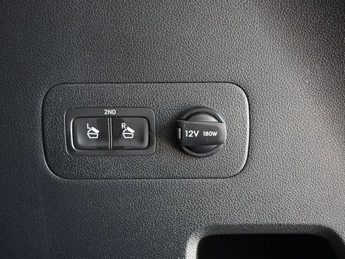 Used 2020 Hyundai Santa Fe Limited FWD image 19