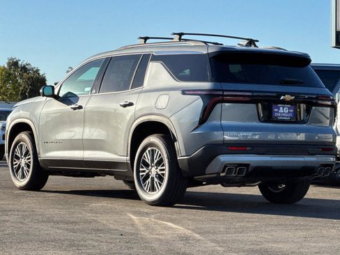 New 2026 Chevrolet Traverse LT w/ Driver Confidence Package image 8