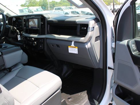 Used 2026 Ford F250 XL w/ XL Chrome Package RWD image 22