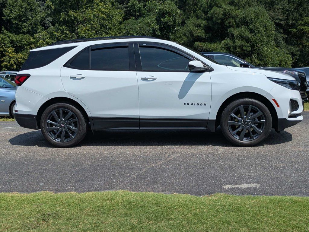 Used 2024 Chevrolet Equinox RS FWD image 7