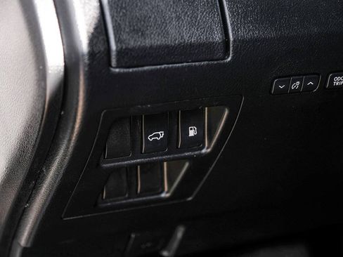 Used 2010 Lexus RX 350 2WD w/ Premium Pkg image 38