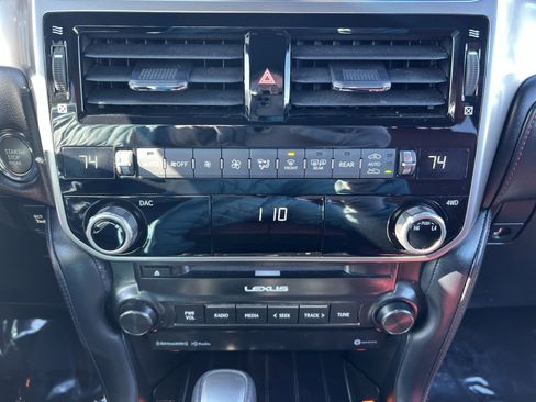 Used 2023 Lexus GX 460 Premium image 21