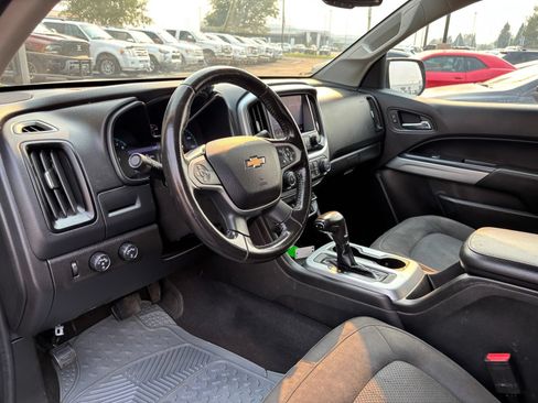 Used 2019 Chevrolet Colorado LT w/ LT Convenience Package AWD/4WD image 14