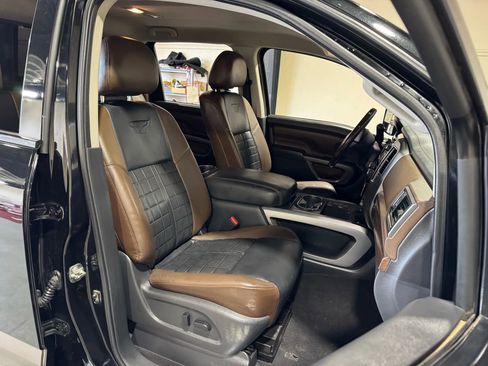 Used 2016 Nissan Titan Platinum Reserve image 16