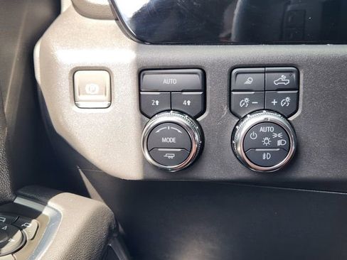 Used 2025 GMC Sierra 1500 Elevation w/ Elevation Premium Package image 22