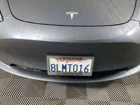 Used 2019 Tesla Model 3 Standard Range Plus image 10