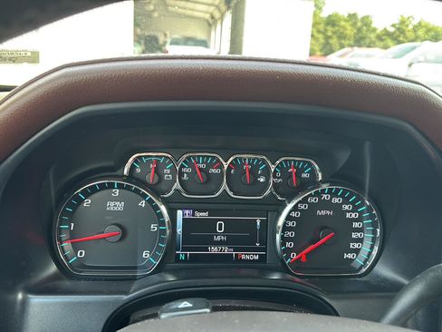 Used 2015 Chevrolet Silverado 1500 High Country w/ High Country Premium Package AWD/4WD image 27