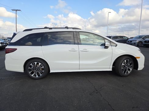 New 2026 Honda Odyssey Elite image 18