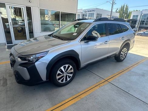 Certified 2024 Subaru Outback Premium AWD/4WD image 4