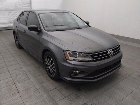 Used 2018 Volkswagen Jetta Wolfsburg Edition FWD image 13