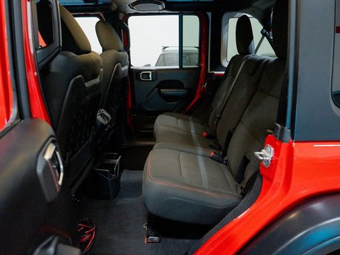 Used 2019 Jeep Wrangler Unlimited Rubicon image 30