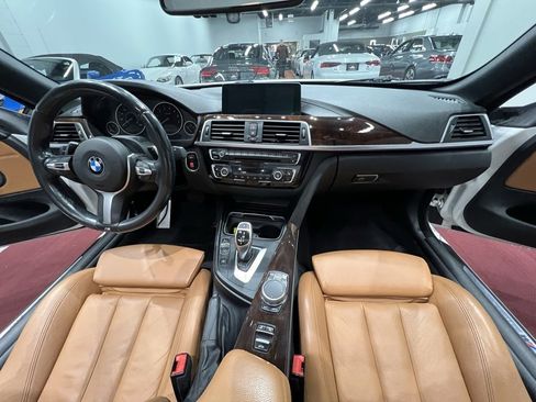 Used 2018 BMW 430i xDrive Convertible image 34