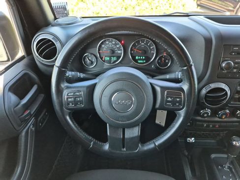 Used 2017 Jeep Wrangler Unlimited Sport w/ Quick Order Package 24S AWD/4WD image 22