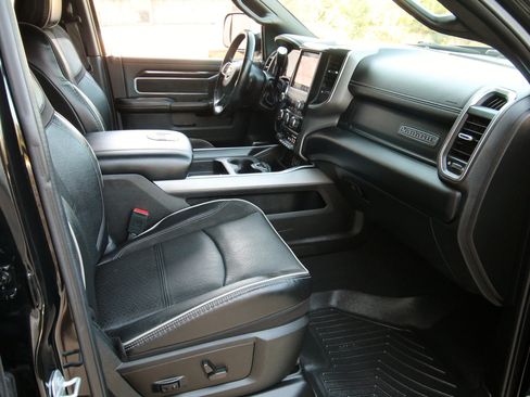 Used 2022 RAM 2500 Laramie AWD/4WD image 37