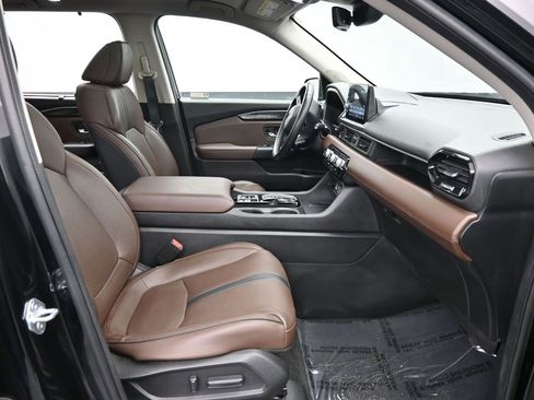 Certified 2023 Honda Pilot Elite image 42