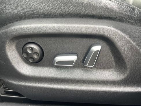 Used 2018 Audi Q3 2.0T Premium image 19