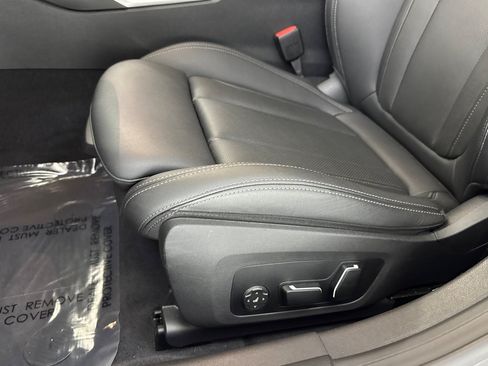 Used 2025 BMW i4 eDrive40 w/ Premium Package RWD image 15