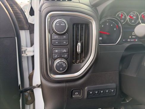 Used 2021 Chevrolet Silverado 3500 LT w/ Convenience Package image 14