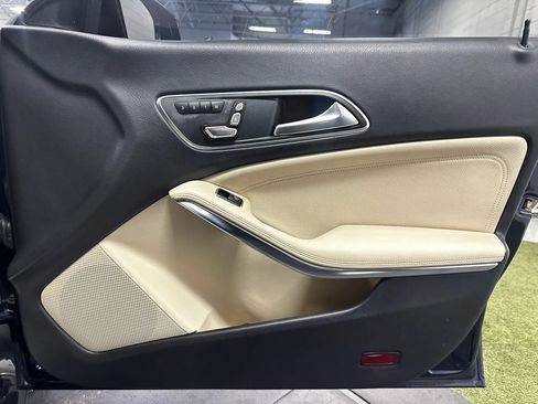 Used 2018 Mercedes-Benz CLA 250 4MATIC image 24