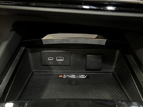 Certified 2025 Buick Envision Sport Touring AWD/4WD image 24
