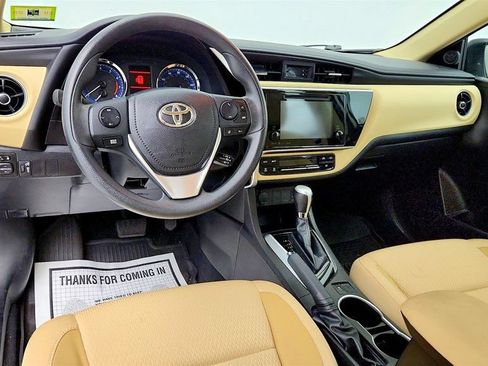 Used 2019 Toyota Corolla LE w/ LE Premium Package w/Moonroof FWD image 14