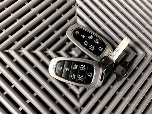 Used 2023 Hyundai Santa Fe Calligraphy image 10