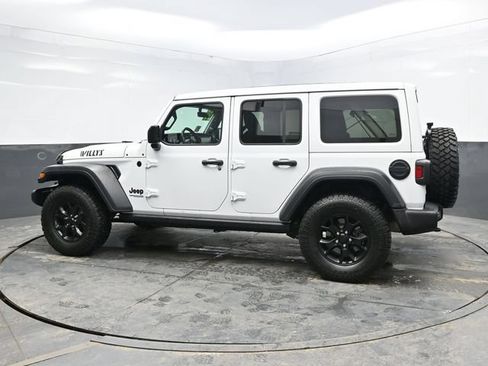 Used 2020 Jeep Wrangler Unlimited Sport AWD/4WD image 4