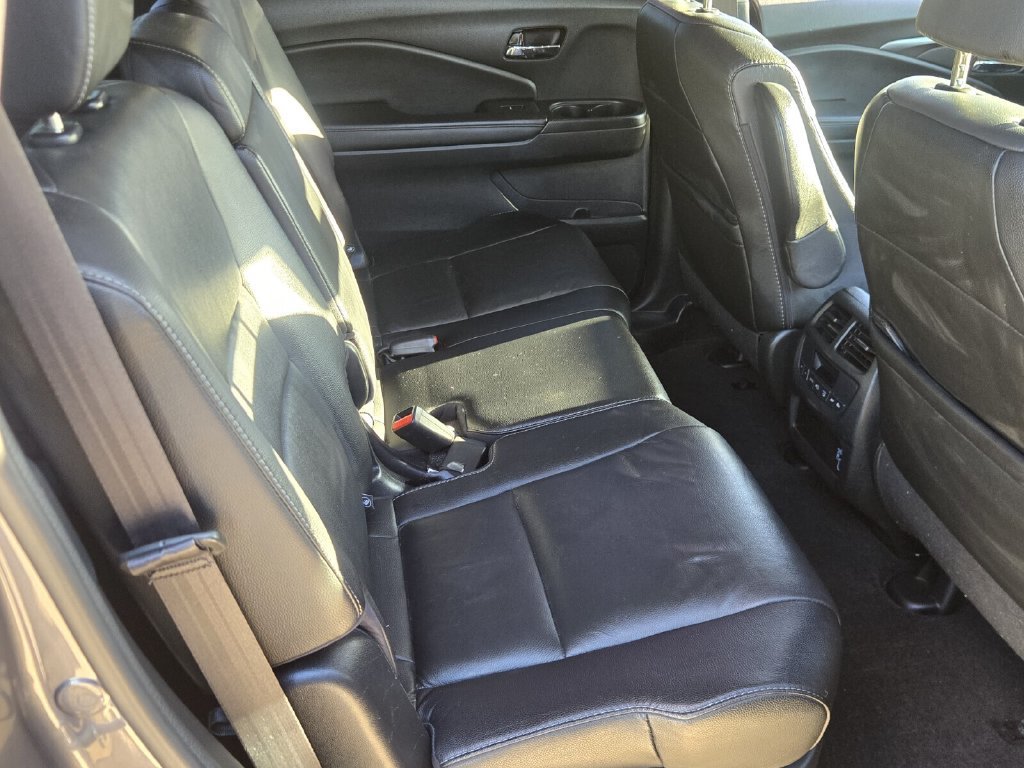 Certified 2022 Honda Pilot Special Edition image 16