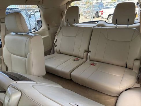 Used 2014 Lexus LX 570 4WD image 11