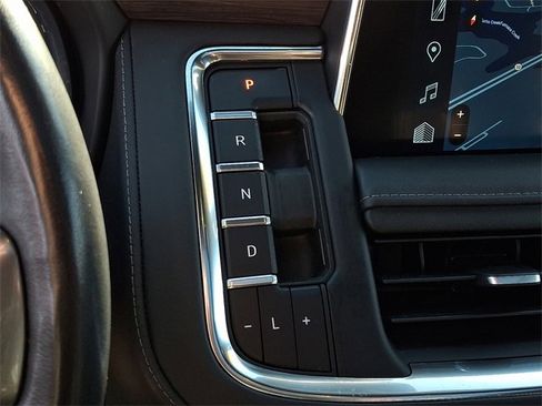 Certified 2022 Chevrolet Tahoe LT w/ Luxury Package image 16