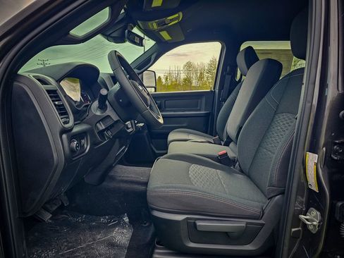 New 2026 RAM 3500 Tradesman AWD/4WD image 32