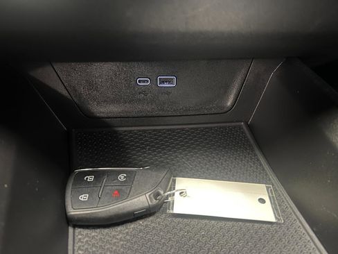 Used 2025 Chevrolet Equinox LT FWD image 46