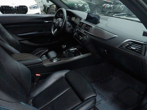 Used 2018 BMW M2 image 33