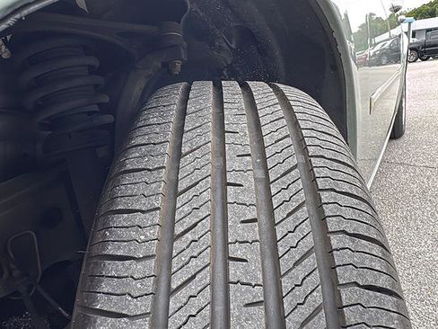 Used 2006 Chrysler 300 Touring RWD image 10