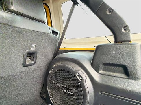 Used 2020 Jeep Wrangler Unlimited Rubicon image 32