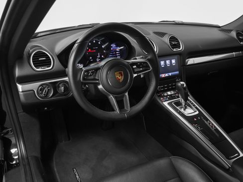 Certified 2022 Porsche 718 Cayman RWD image 32