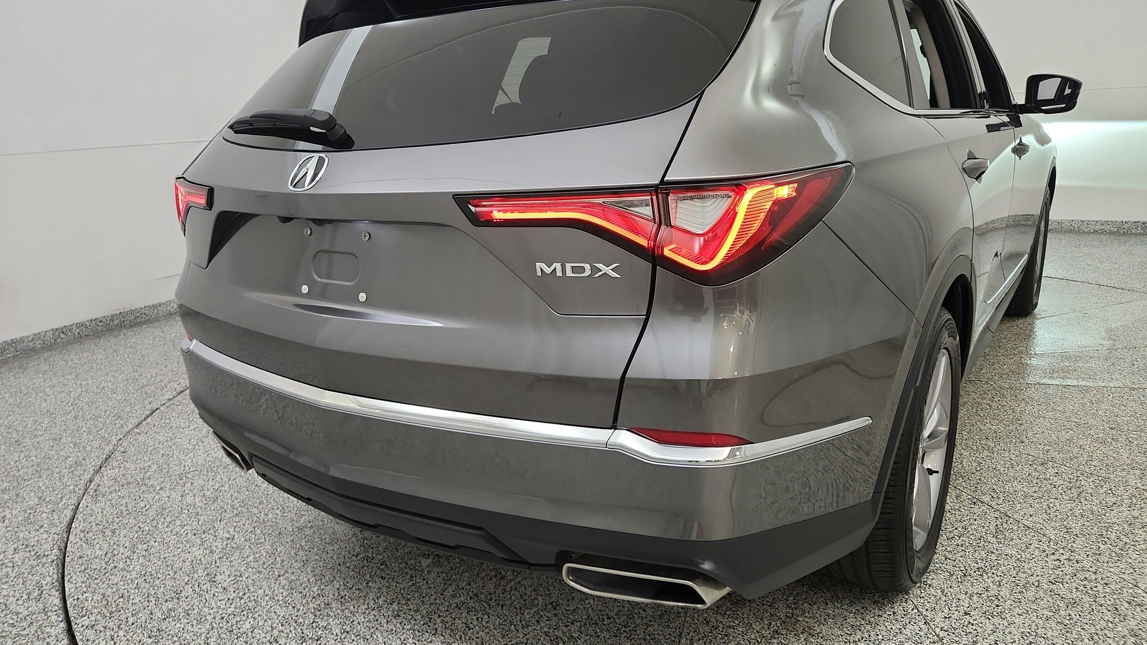 Used 2022 Acura MDX FWD image 32