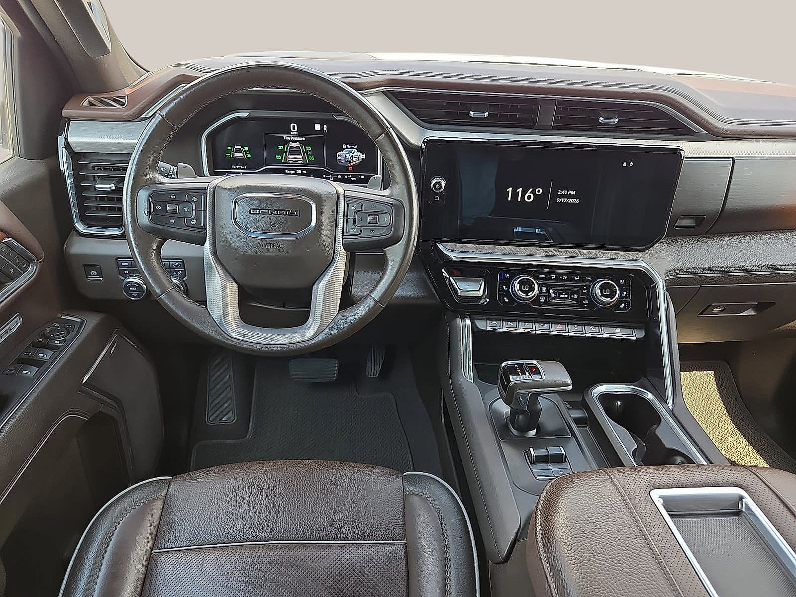 Used 2022 GMC Sierra 1500 Denali w/ Technology Package AWD/4WD image 10