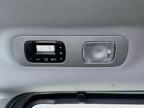 Used 2024 Honda Odyssey EX-L image 17