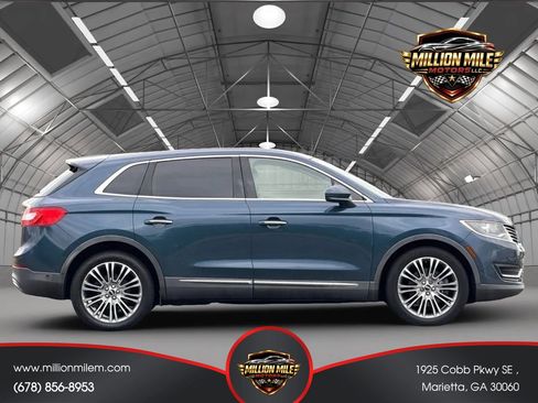 Used 2016 Lincoln MKX Reserve w/ Technology Package FWD image 7