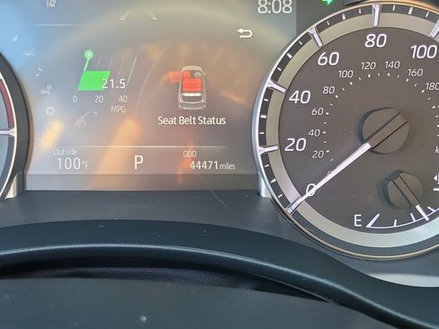 Used 2023 Toyota Highlander XLE AWD/4WD image 25